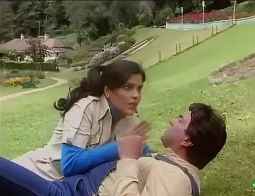 Has Zeenat Aman Acknowledged Her Role in Perpetuating Unrealistic Romance?