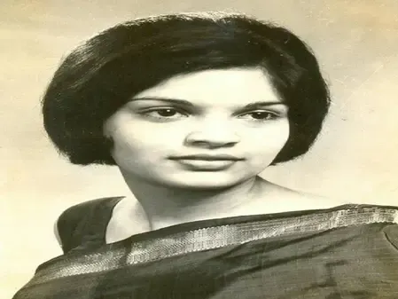 जीनत अमान का पहला प्रोफेशनल फोटोशूट: देव आनंद के साथ बनी हिट जोड़ी की कहानी