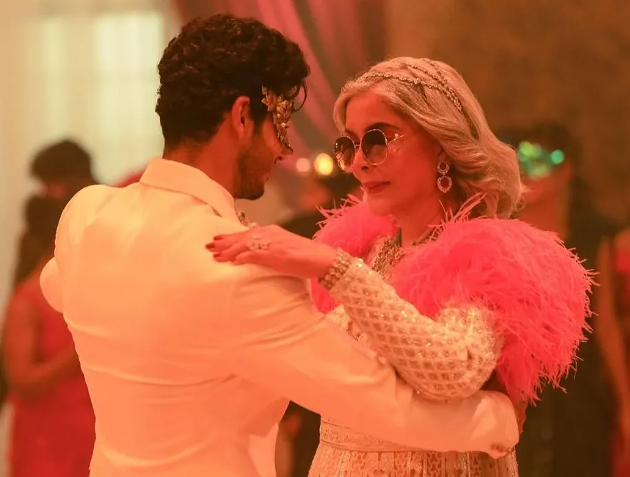 How Did Zeenat Aman Rediscover Her Passion for Cinema Through 'The Royals'?