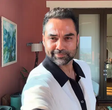 'जिंदगी ना मिलेगी दोबारा' के 14 साल पूरे, अभय देओल ने जोया अख्तर से पार्ट 2 लिखने का किया आग्रह 